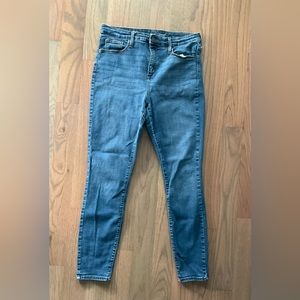 Universal thread high rise skinny